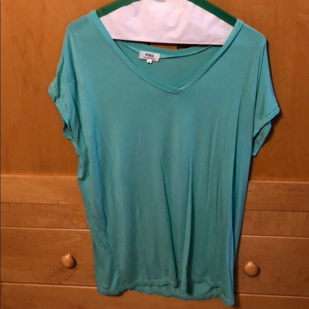 PIKO BLUE TOP